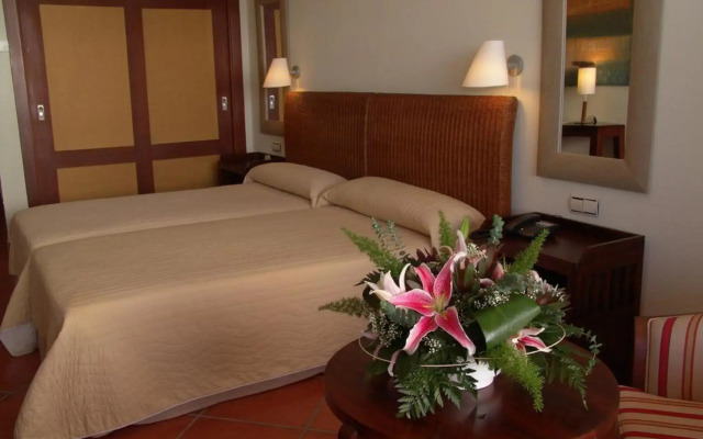 Puerto Antilla Grand Hotel