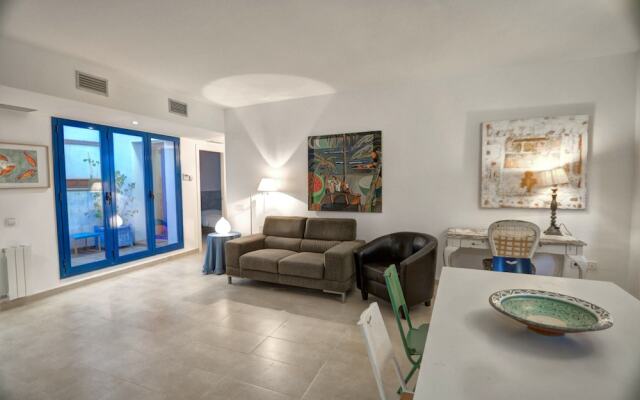 Sanctuary Penthouse by Hello Apartments Sitges