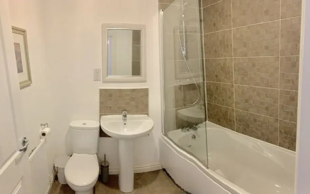 Property with Great Access - Sleeps max7