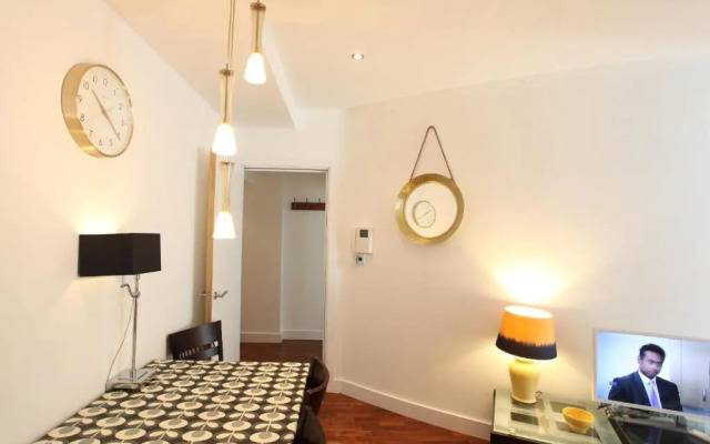Park Row Apartments By Bridgest