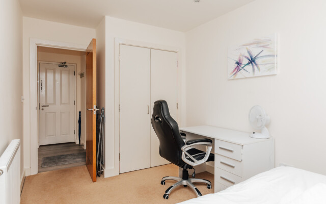 Henley Town Centre With Parking - From 110 Per Night