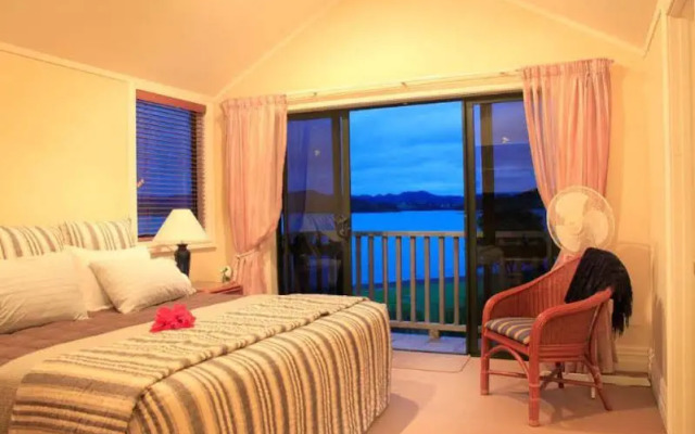 Pawhaoa Bay Villas