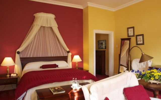 Lough Inagh Lodge