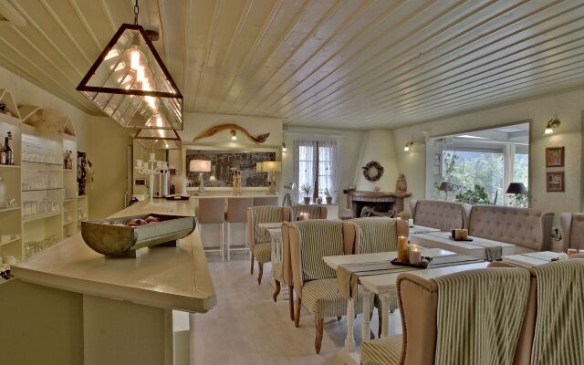 Boutique Hotel Skamnos