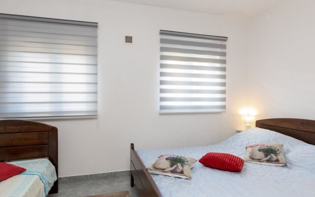 Apt Near N.park Paklenica 2 Few Mt Sea