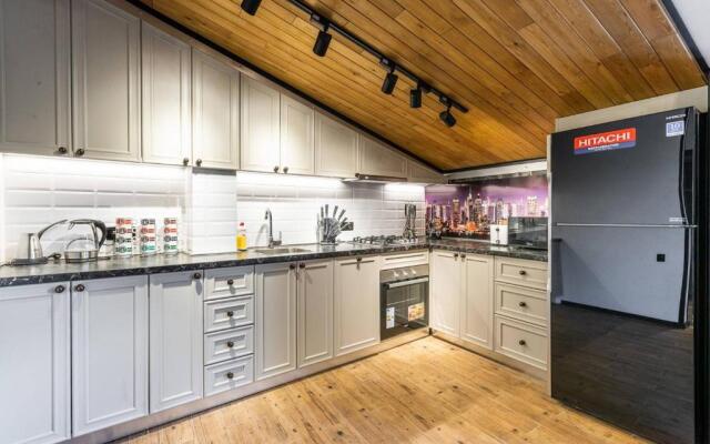 3BR apt w huge terrace & magnificent views