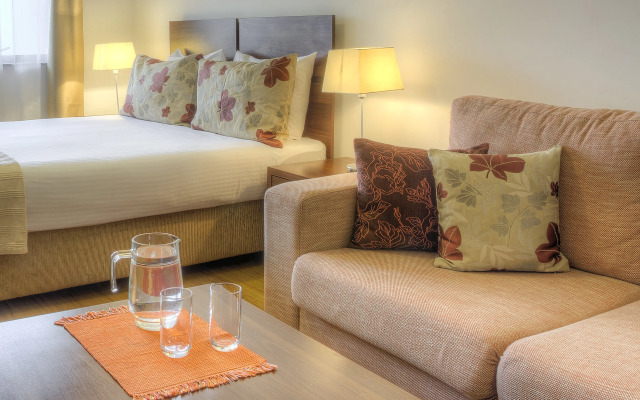 Heri Heights Hotel Apartments, SureStay Collection by BW