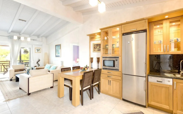 House With 2 Bedrooms in Neos Marmaras, With Wonderful sea View, Enclo