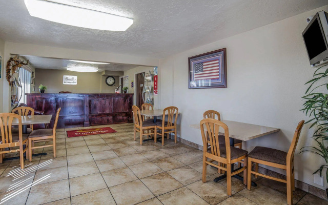 Econo Lodge Downtown