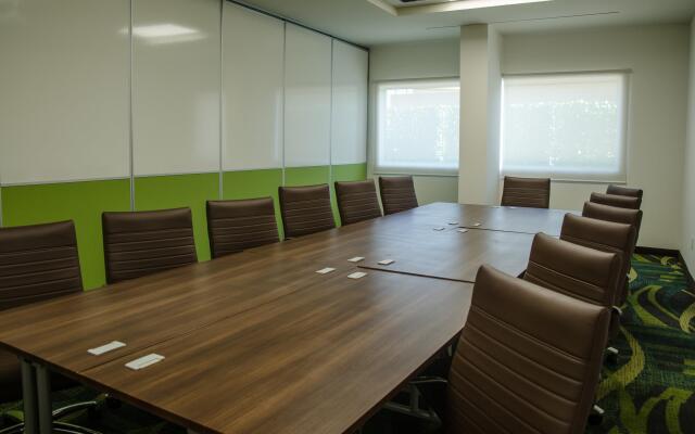 Holiday Inn Express & Suites Celaya by IHG