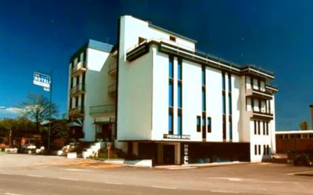 Piccolo Hotel