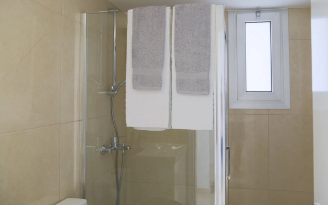 Phaedrus Living: Central Luxury Flat Esperidon 201