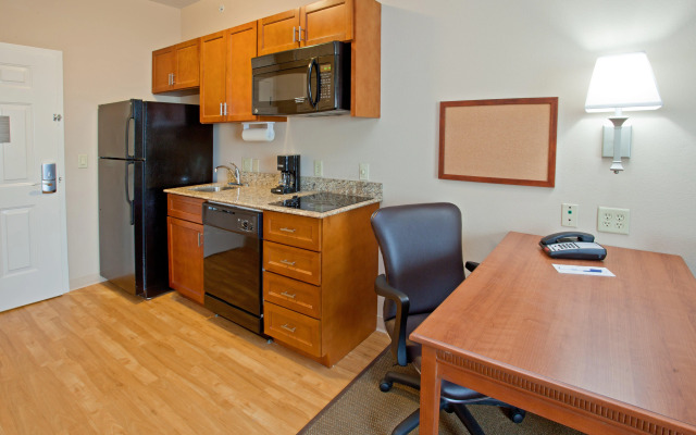 Candlewood Suites League City by IHG