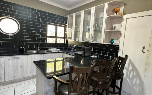 3 on 5: Houghton 3 Bedroom Home