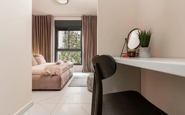 Designed 2BR with 2 bathroom, Terrace and Parking