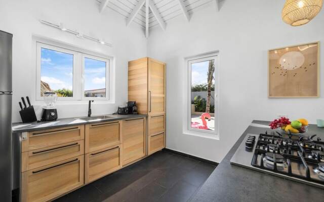 NEW Villa - Beautiful 3BR 2BA With Private Pool