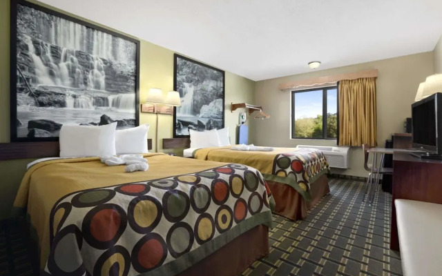 Super 8 Russellville