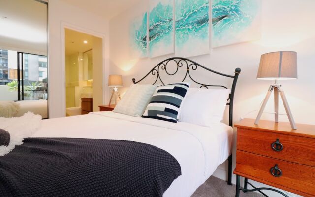 Urban Eden in South Yarra - Rejuvenate Stays