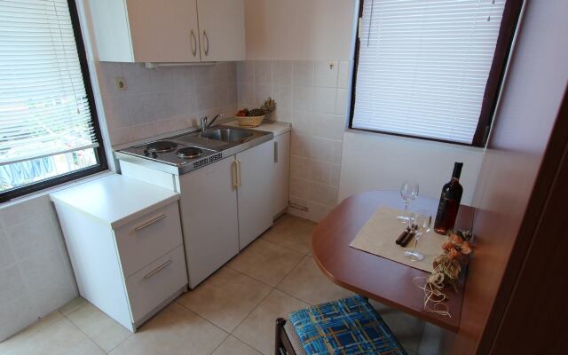 Studio apartment Mala SA1 Malinska, Island Krk