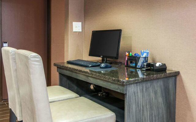 Spark by Hilton Fort Wayne