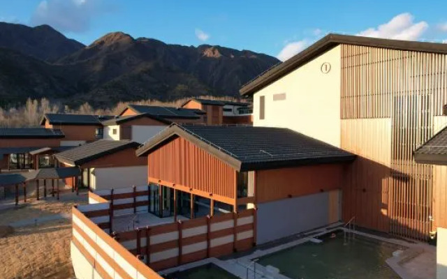 Seventy Tangquan Hotel