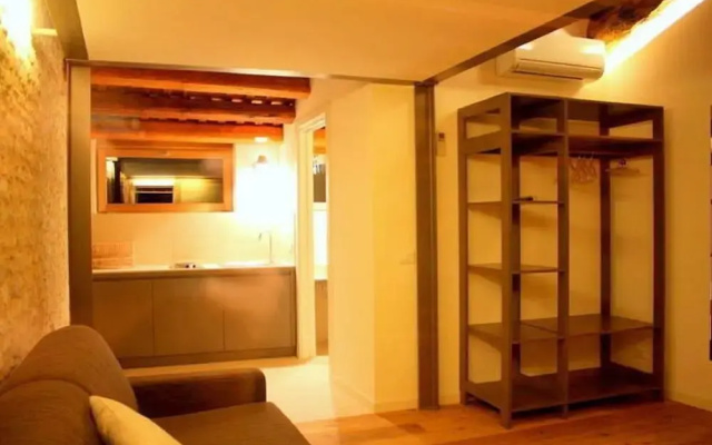 Modern Farmhouse in Pagnano Italy Near Forest