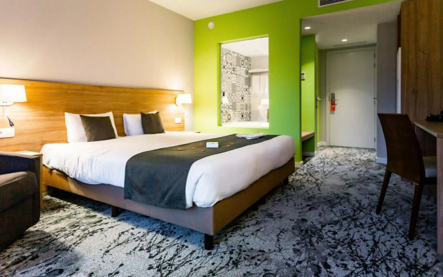 Utopia Hotel
