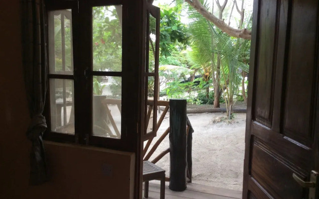 Kajibange bar and guesthouse