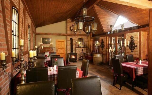 Landhaus & Burg Hotel Romantik