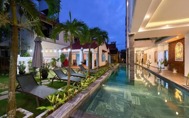 Legend Oasis Boutique Hoi An Hotel