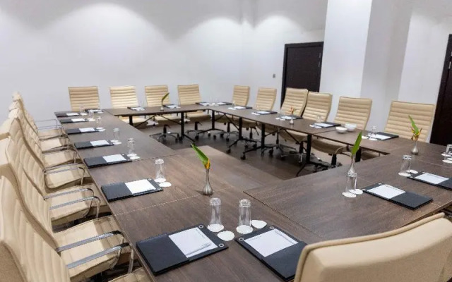 Palms By Eagles Airport City (formerly Holidayinn)