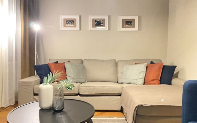 Sleek Flat With Central Location in Beyoglu