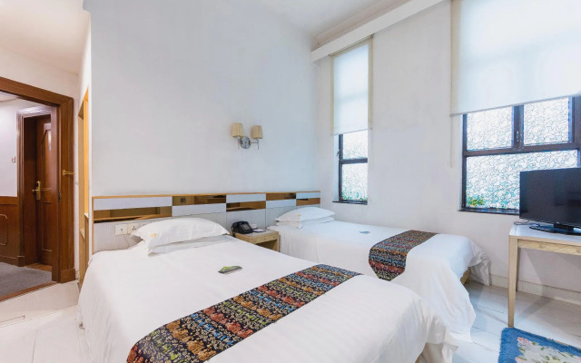 Aiqun Hotel Guangzhou - Free shuttle between hotel and Exhibition Center during Canton Fair