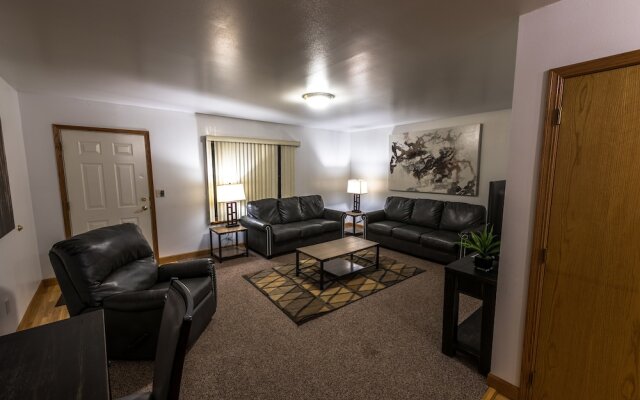 Draft Horse Inn and Suites