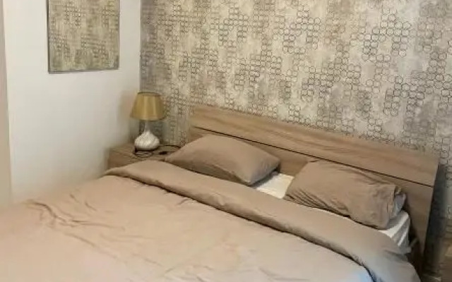 Lovely 1 bedroom flat with sofa bed and balcony