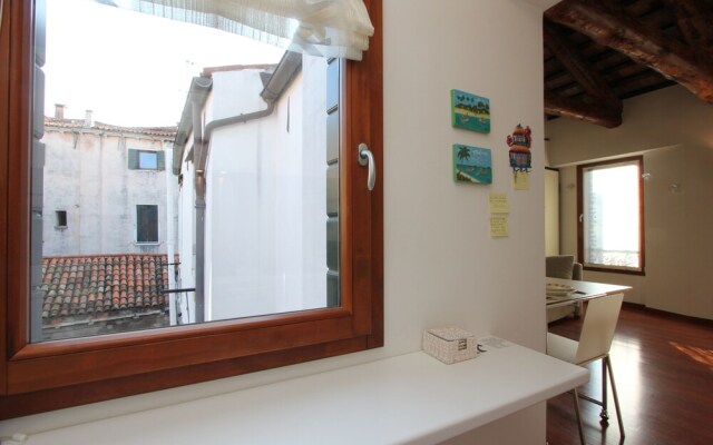 City Apartments - Crystal