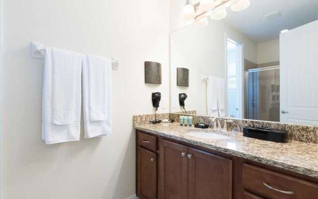 Reunion Holiday Escape