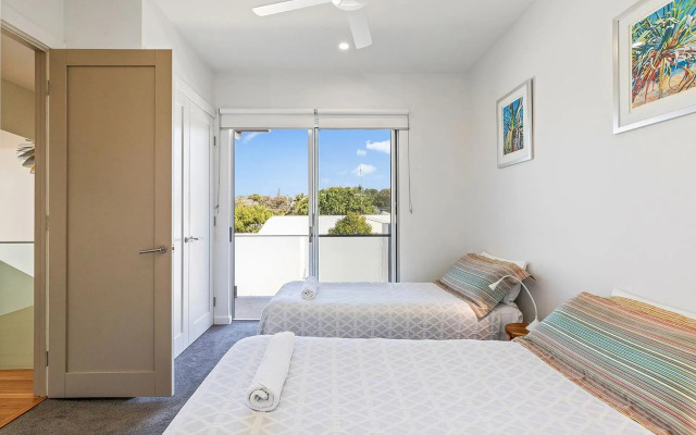 Anna Superbly Stylish Luxury Townhouse