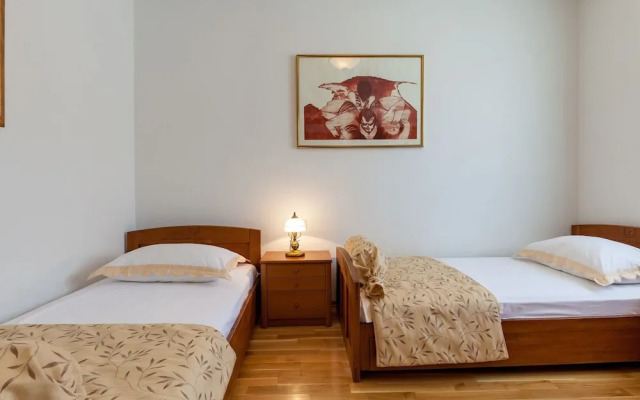 Child-friendly Villa With Private Swimming Pool and sea View in Sumartin, Brac Island