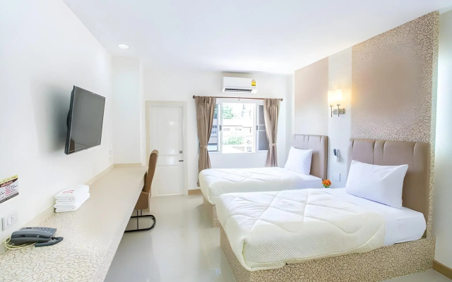 P.A. Thani Hotel