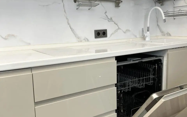 Sea Side Premium (Si Sajd Premium) na ulice 65 let Pobedy 65/1