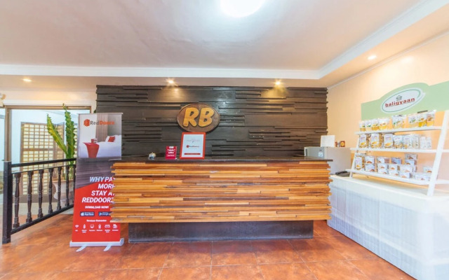 RedDoorz @ N Roldan Street