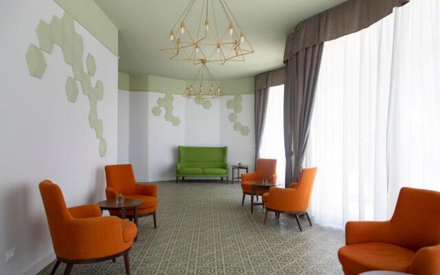 Grand Hotel