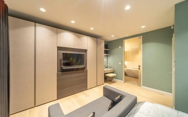 Stunning Deluxe 3BD House in Fitzrovia