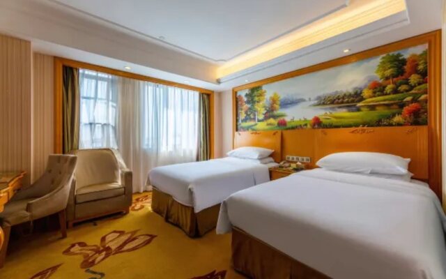 Vienna Hotel (Xinhua South Store, Hankou North Road, Wuhan)