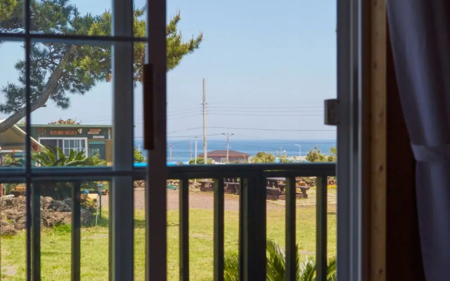 Fragrant Tree Pension