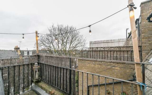 Spacious 1bed W/balcony, 15mins to Notting Hill