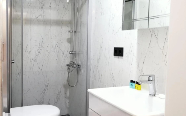 White Golden Suite Hotel