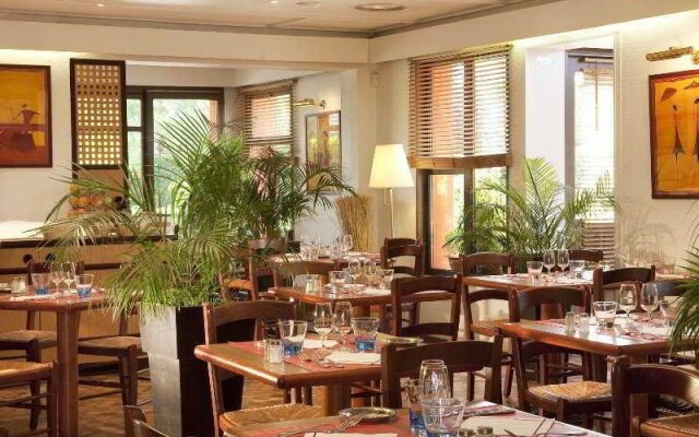 Hotel Campanile Lourdes