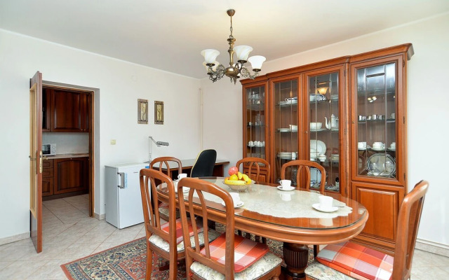 Apartment 38